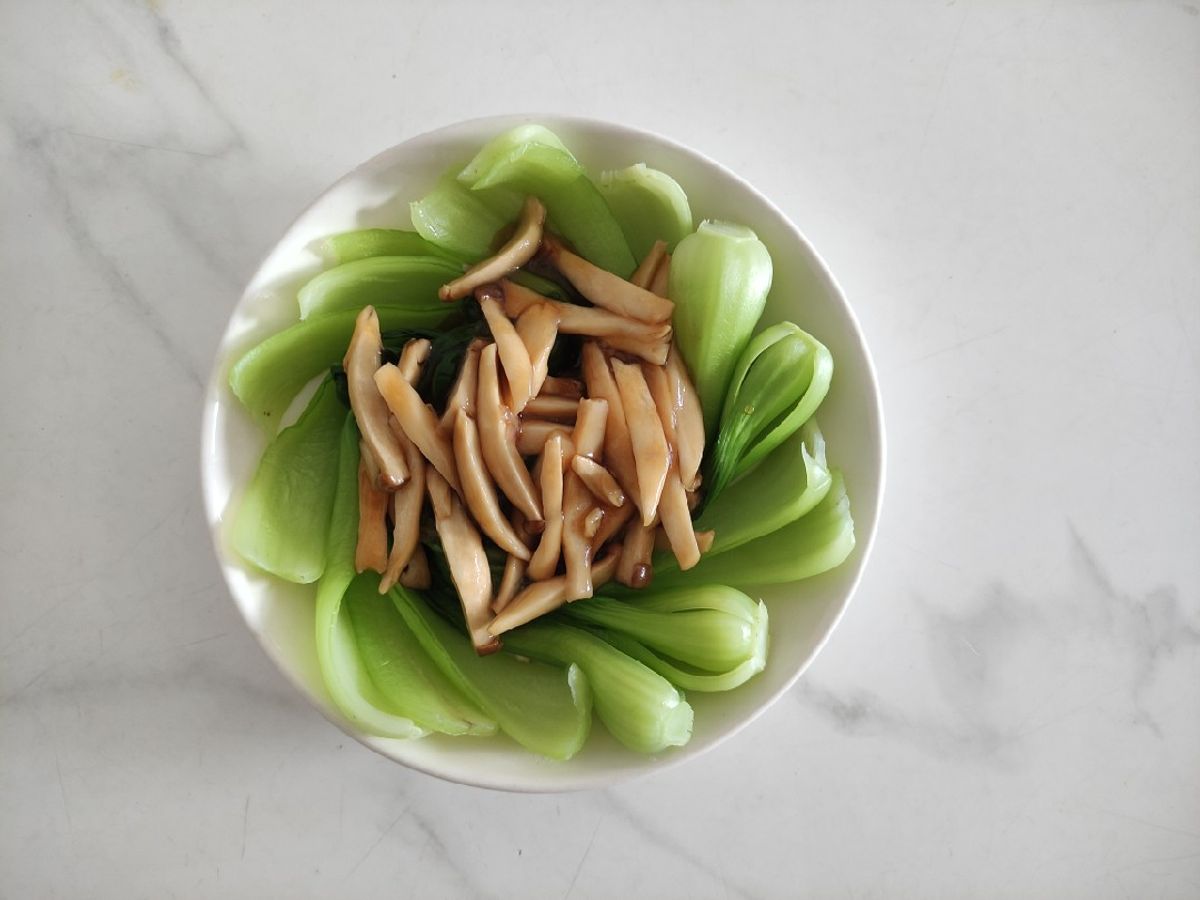 Cải thìa sốt nấm