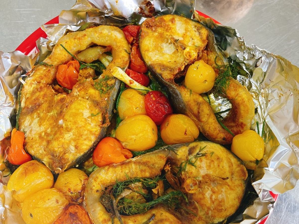 Cá nướng cà chua bi
