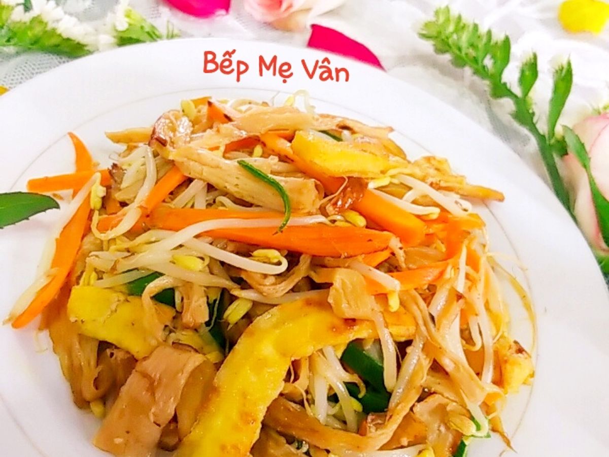Sườn chay,đậu hủ chiên,xào giá và cà rốt