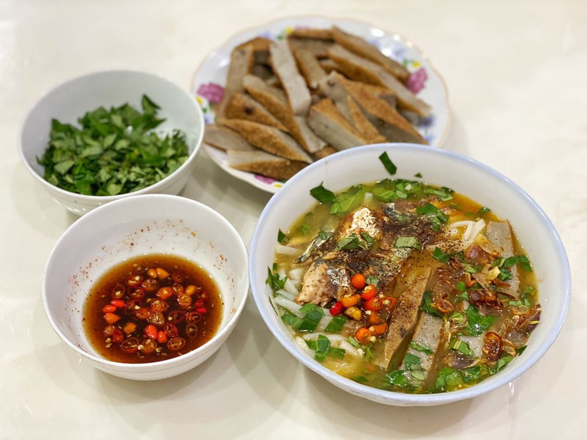 Bánh Canh Cá Nục Chả Cá