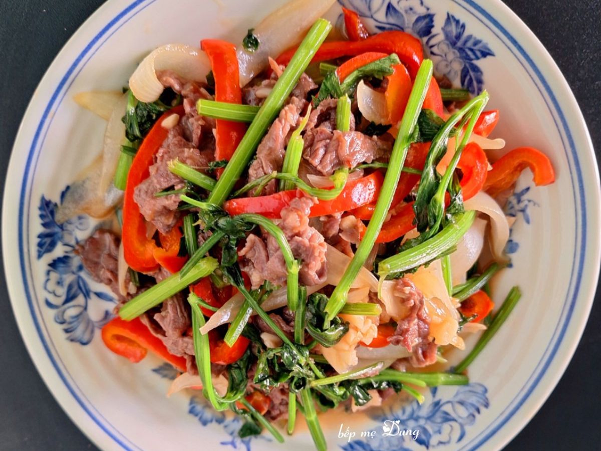 Thịt bò xào cần tây