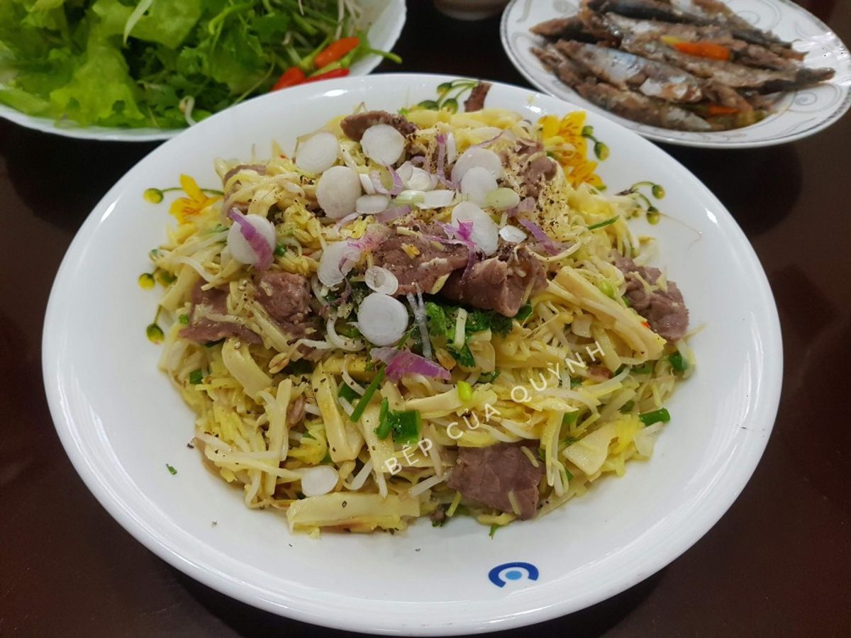 Măng tươi xào thịt bò