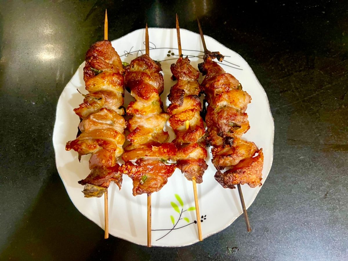 Thịt nướng lá mắc mật
