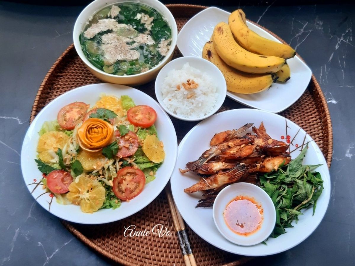 Cơm nhà ngày nắng nóng