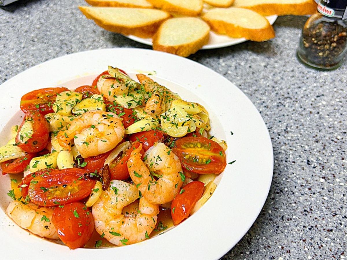 Tôm cháy tỏi Gambas al ajillo