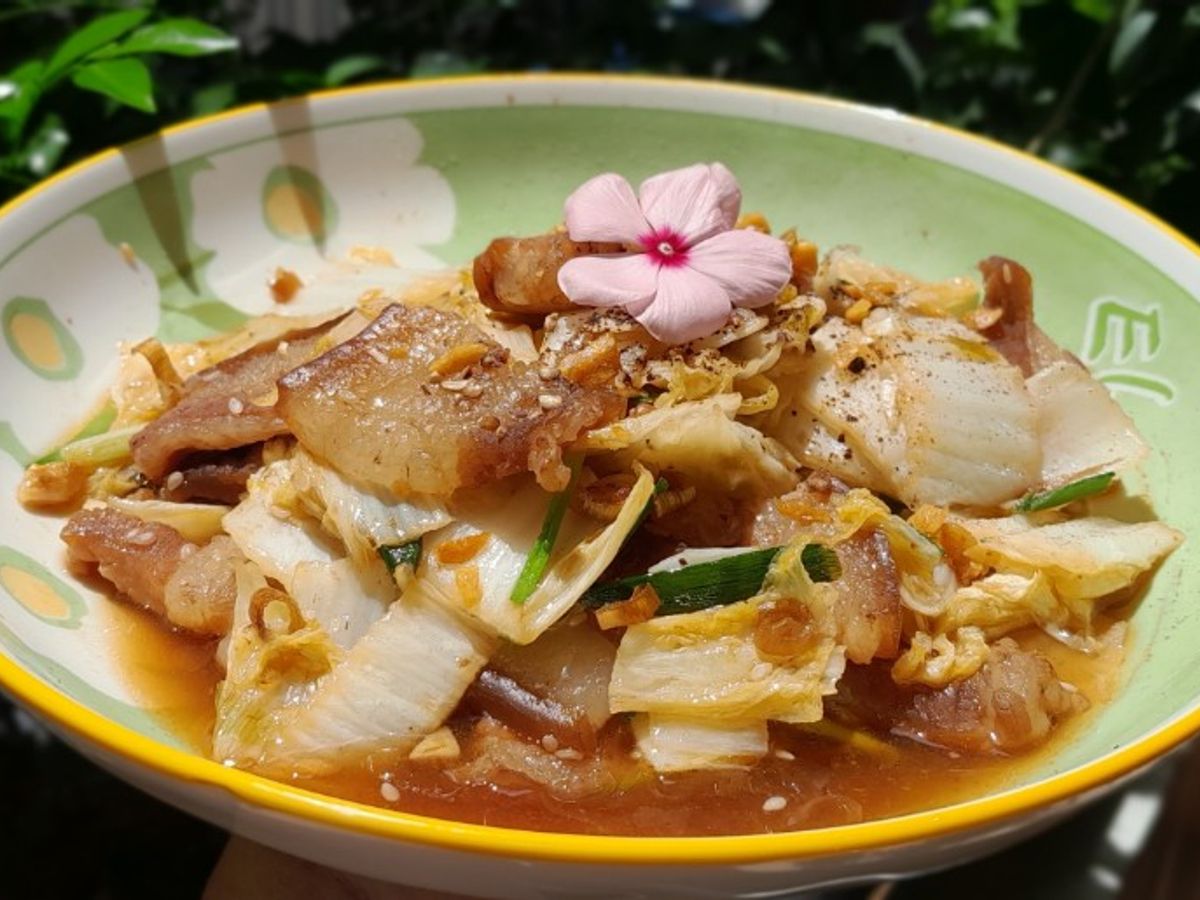Cải thảo xào thịt ba rọi