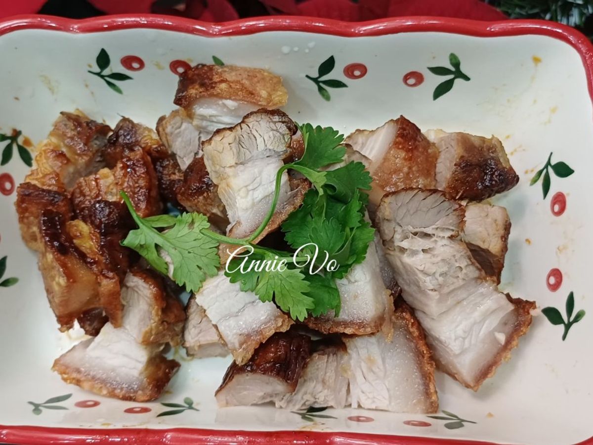 Heo quay giòn bì kiểu 2: ngâm bì trong giấm