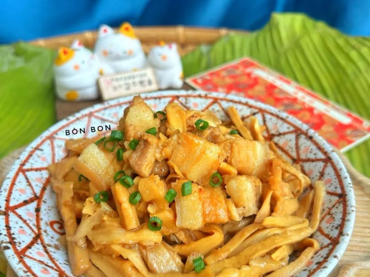 Măng Kho Thịt Ba Chỉ
