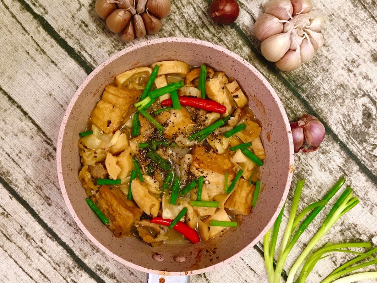 Thịt kho măng đậu hũ