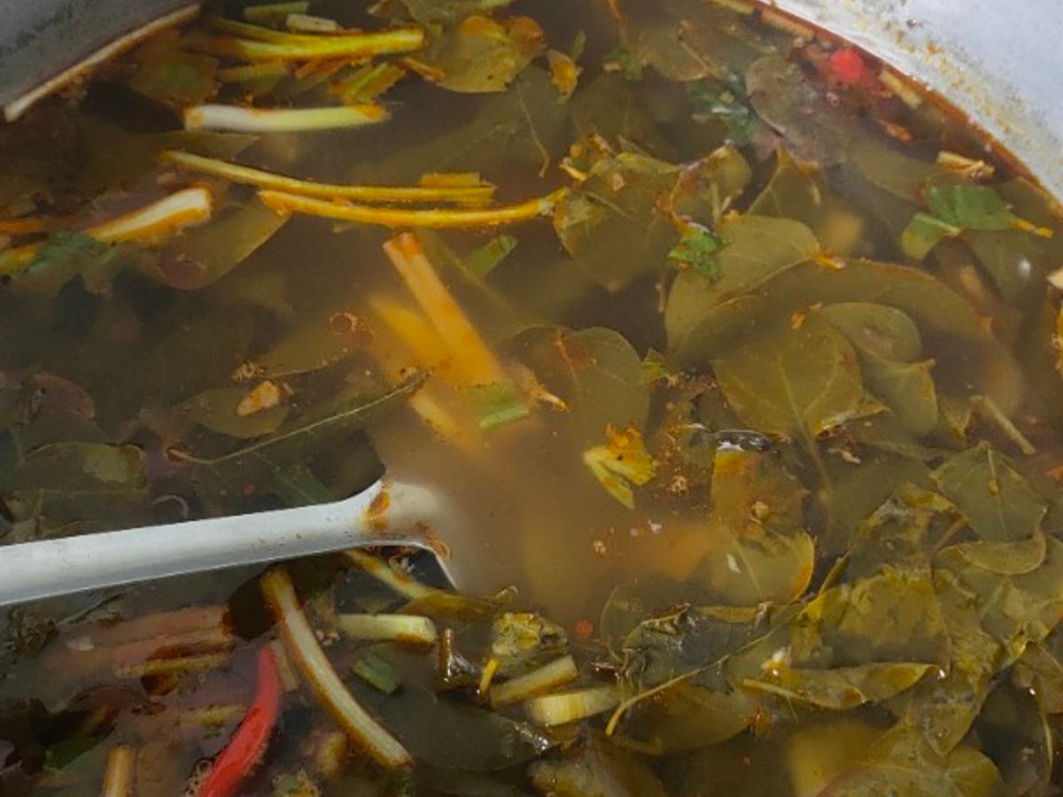 Lẩu cá kèo lá giang