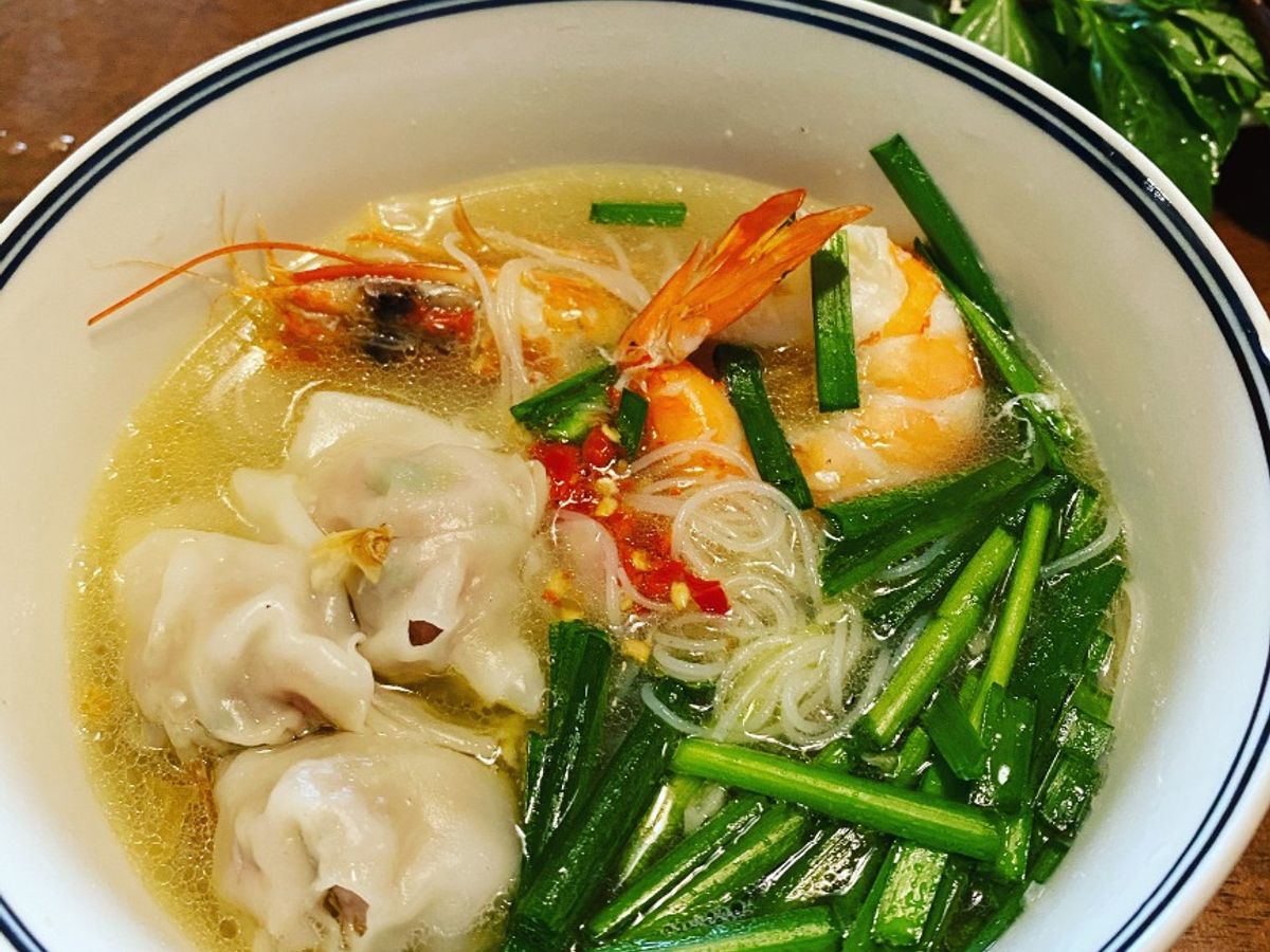 Hủ tíu tôm