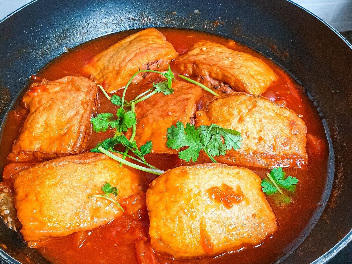 Đậu hủ nhồi thịt sốt cà chua