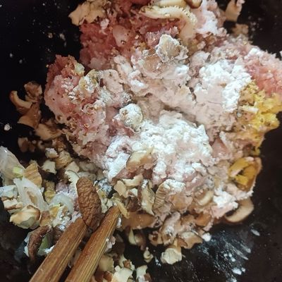 Bước 1