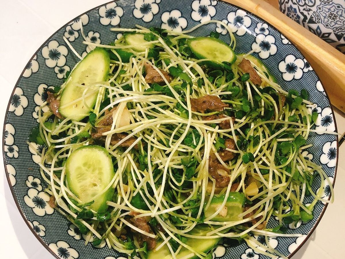 Salad bò cải mầm