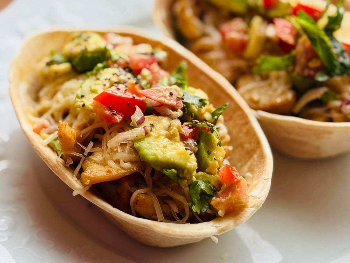 Thuyền Taco Gà & Rau Quả
