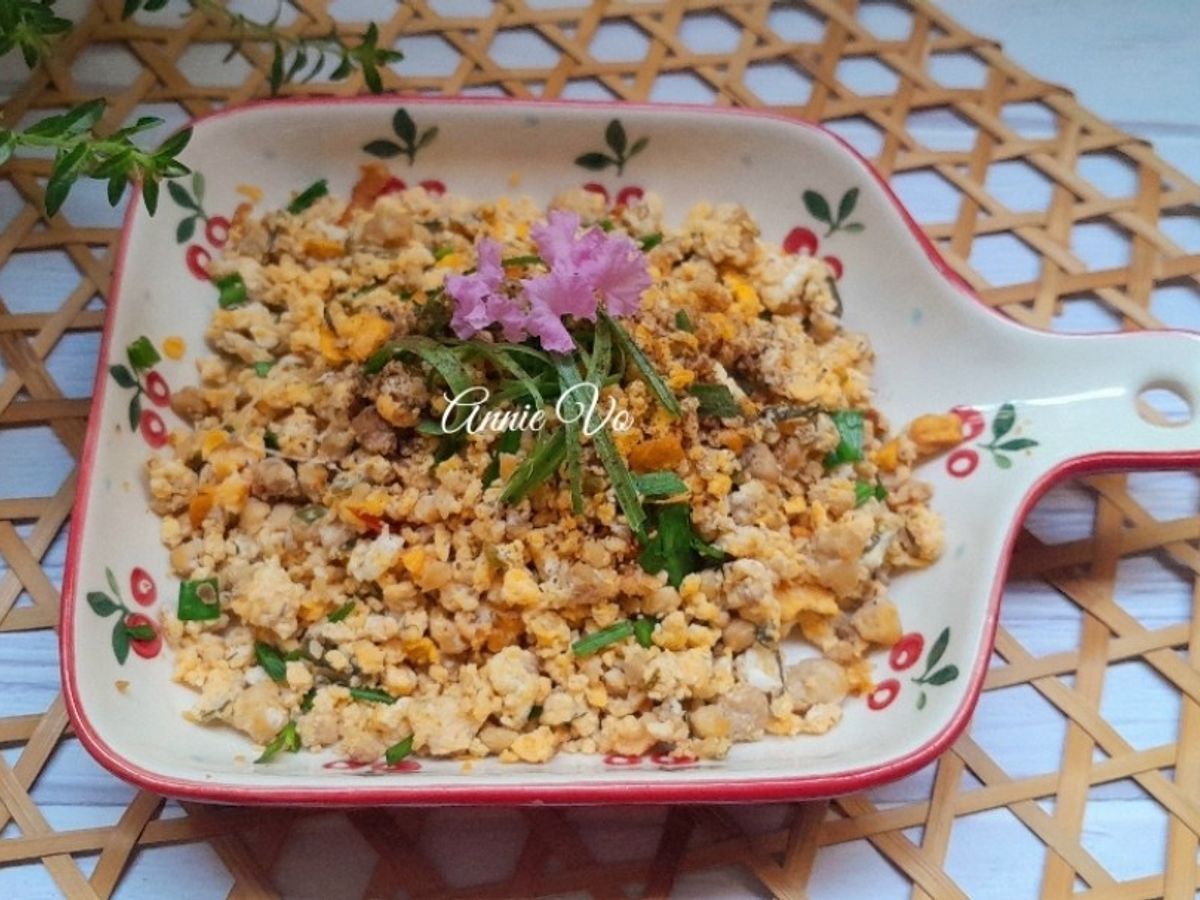 Trứng rang thịt xay cà chua