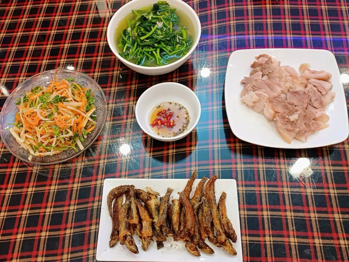 Mâm cơm gia đình #67