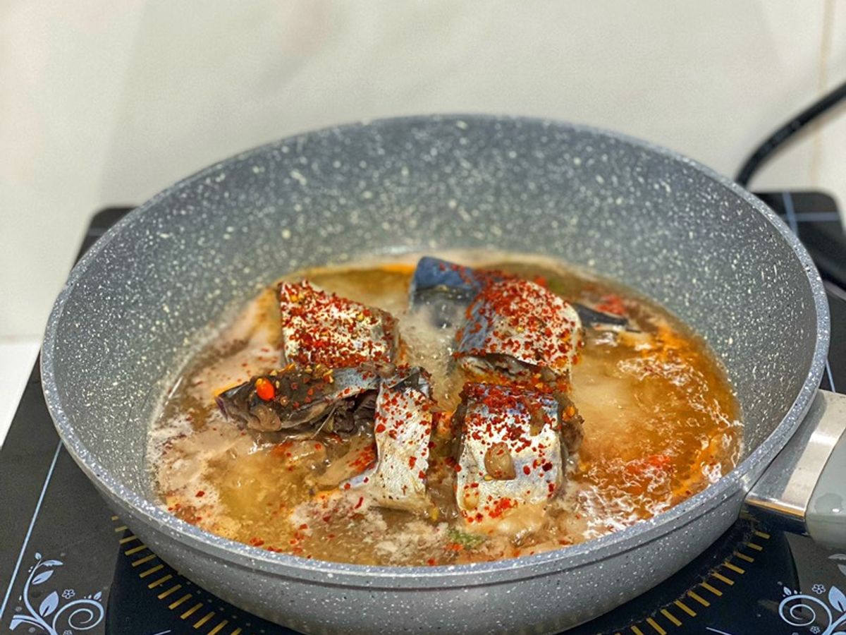 Cá Nục Bông Kho Mẳn
