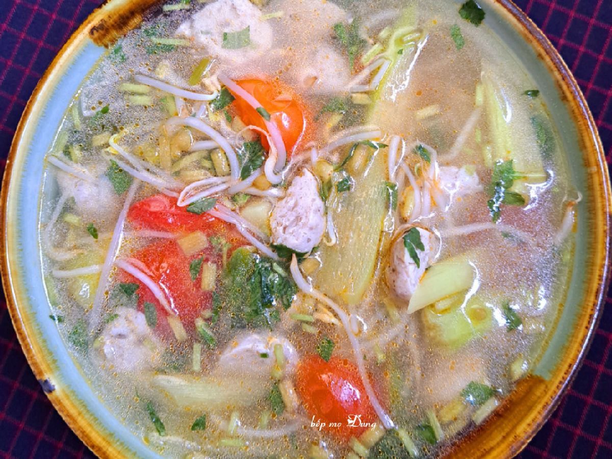 Canh chua chả cá nhồng