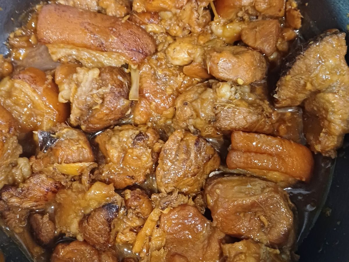 Thịt bắp giò (đùi heo) nấu giả cầy