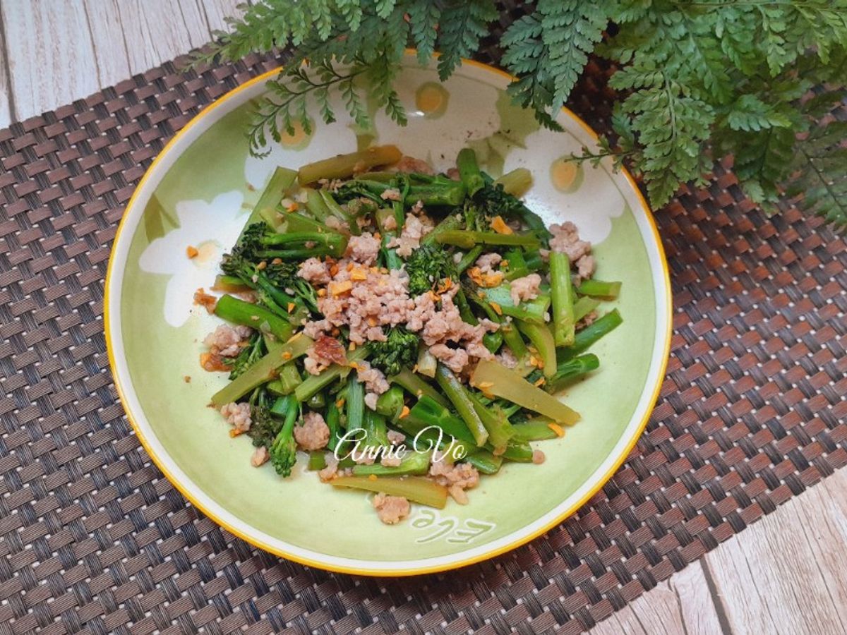 Bông cải xào thịt xay