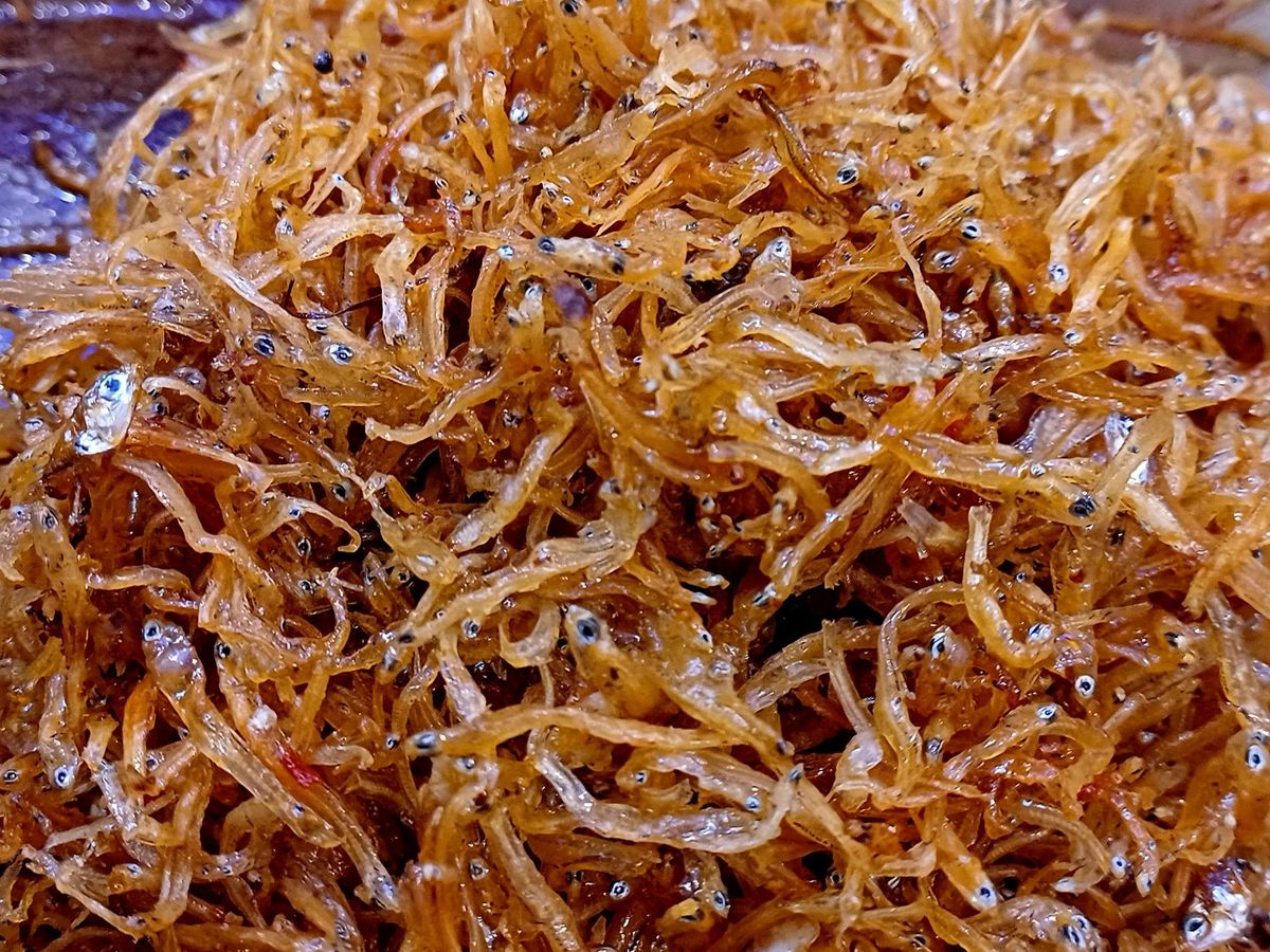 Cá ngần khô rang mắm tỏi