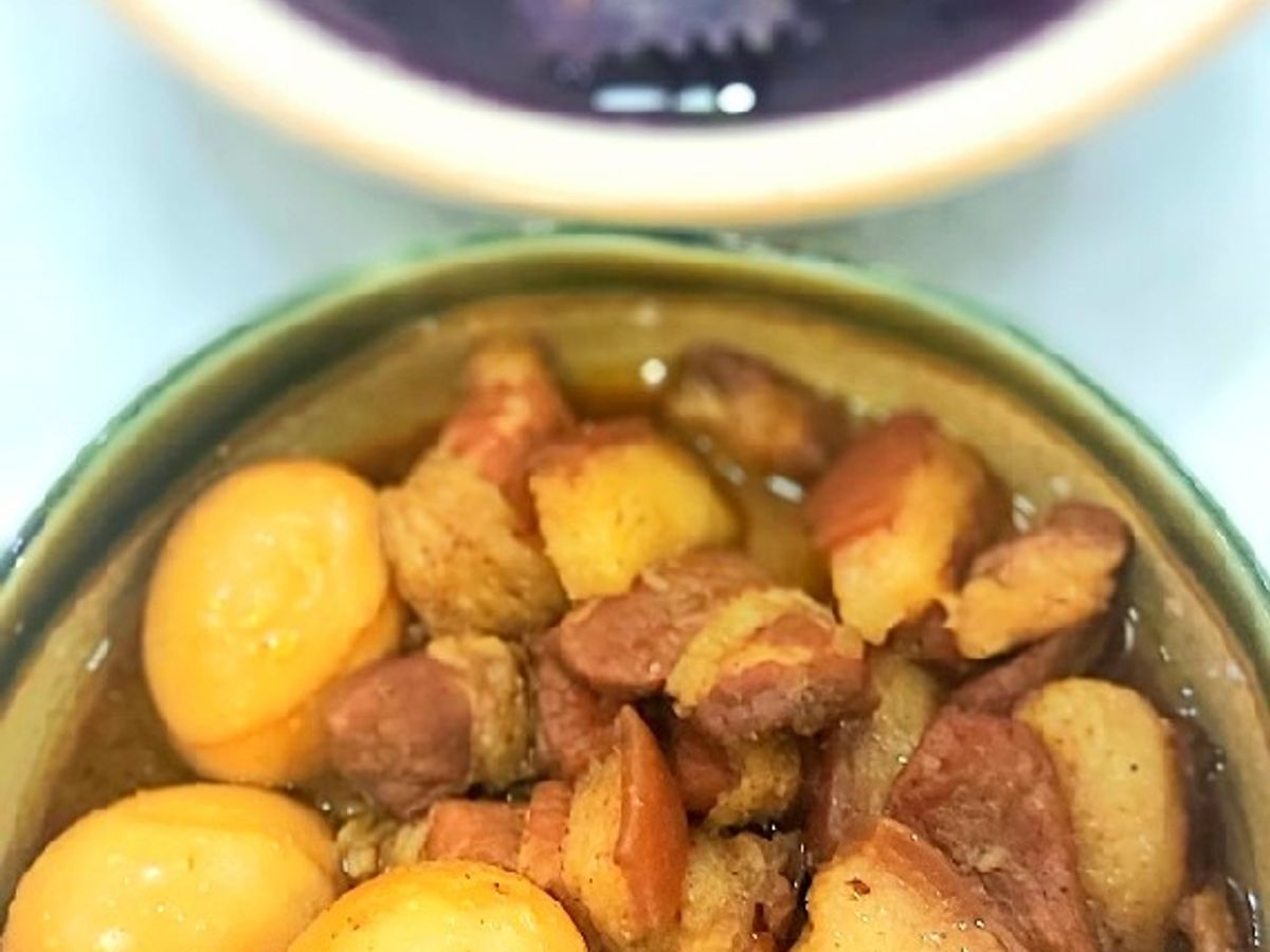 Thịt kho trứng gà