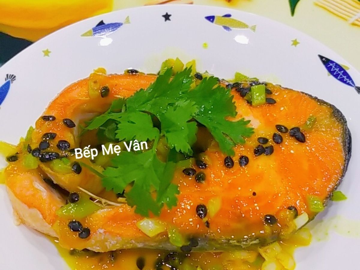 Cá hồi xốt chanh dây