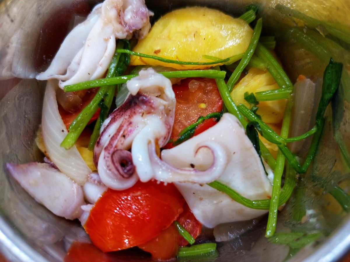 Mực xào cà chua thơm