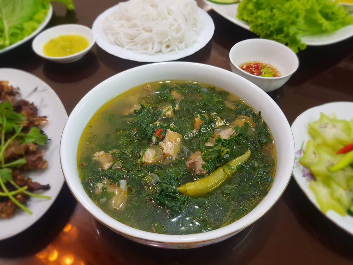 Thịt nai nấu lá lốt
