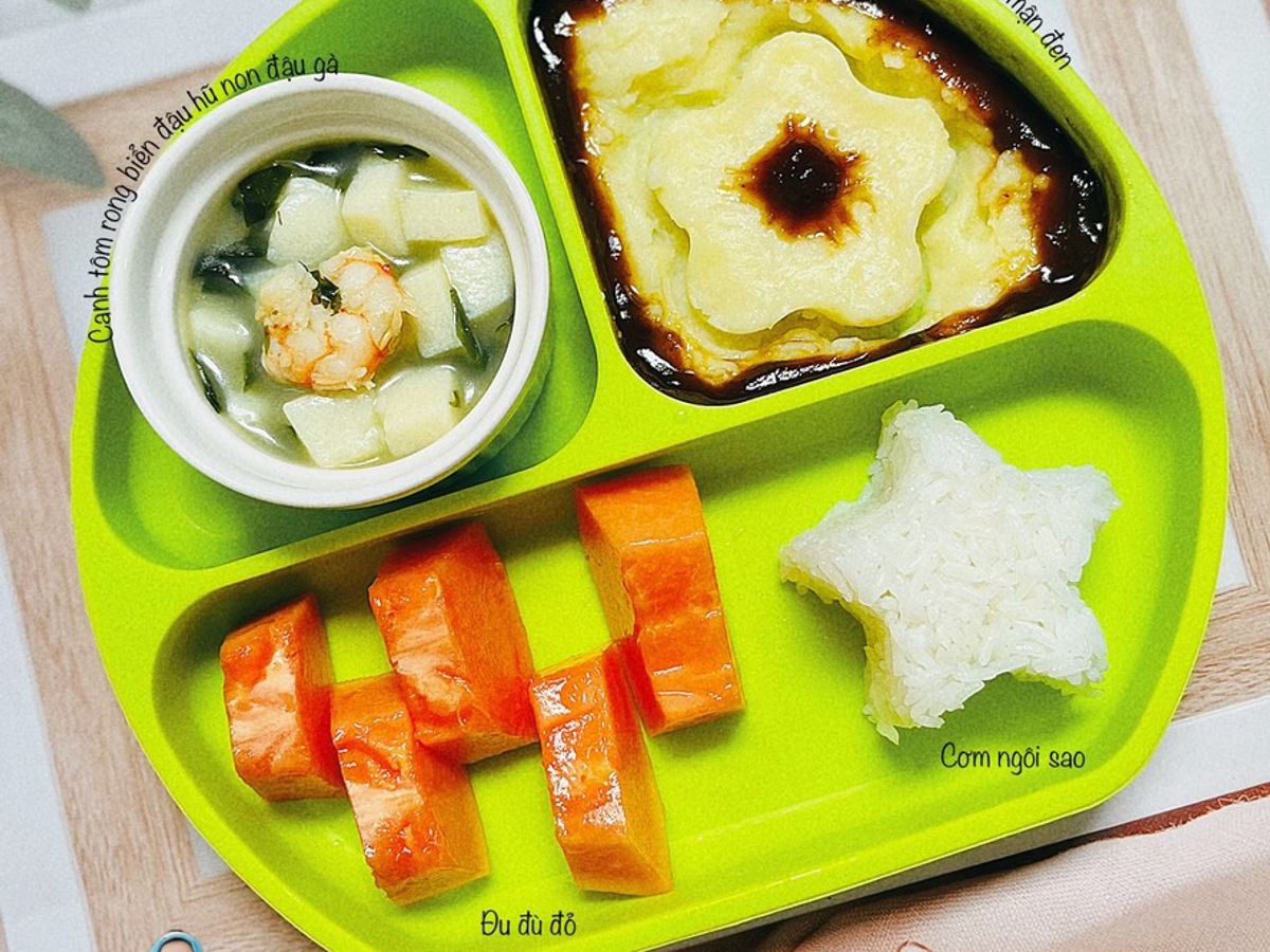 Canh tôm rong biển đậu hủ non đậu gà