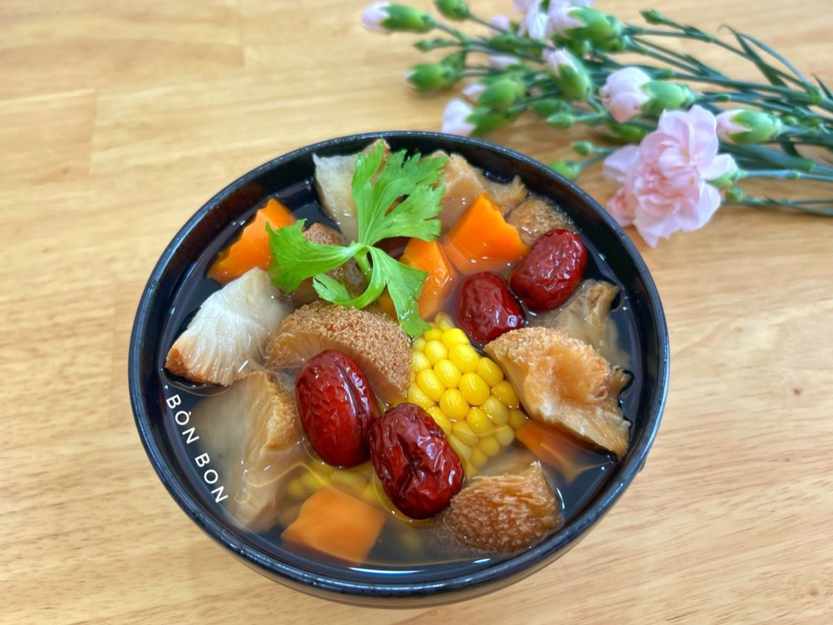 Nấm Hầu Thủ Tiềm Táo Đỏ
