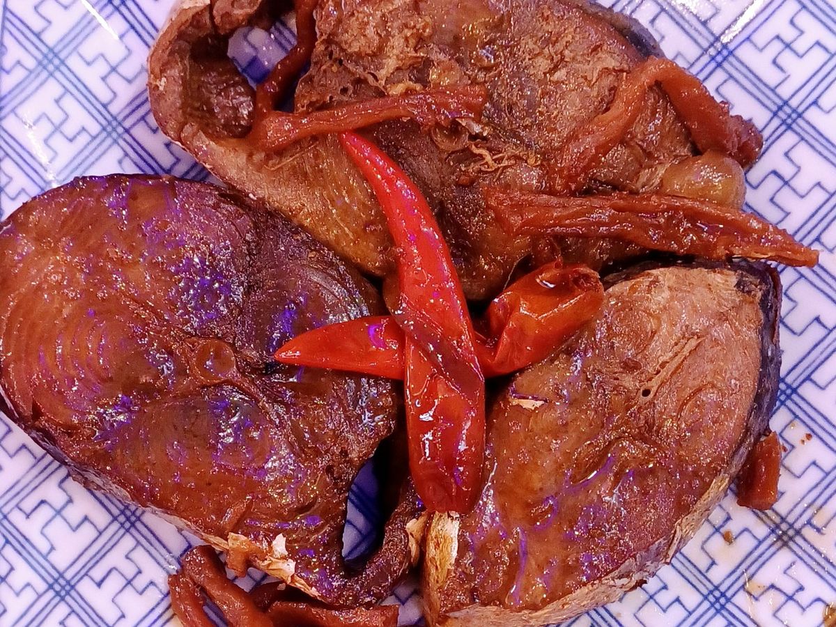 Cá ngừ kho củ cải khô