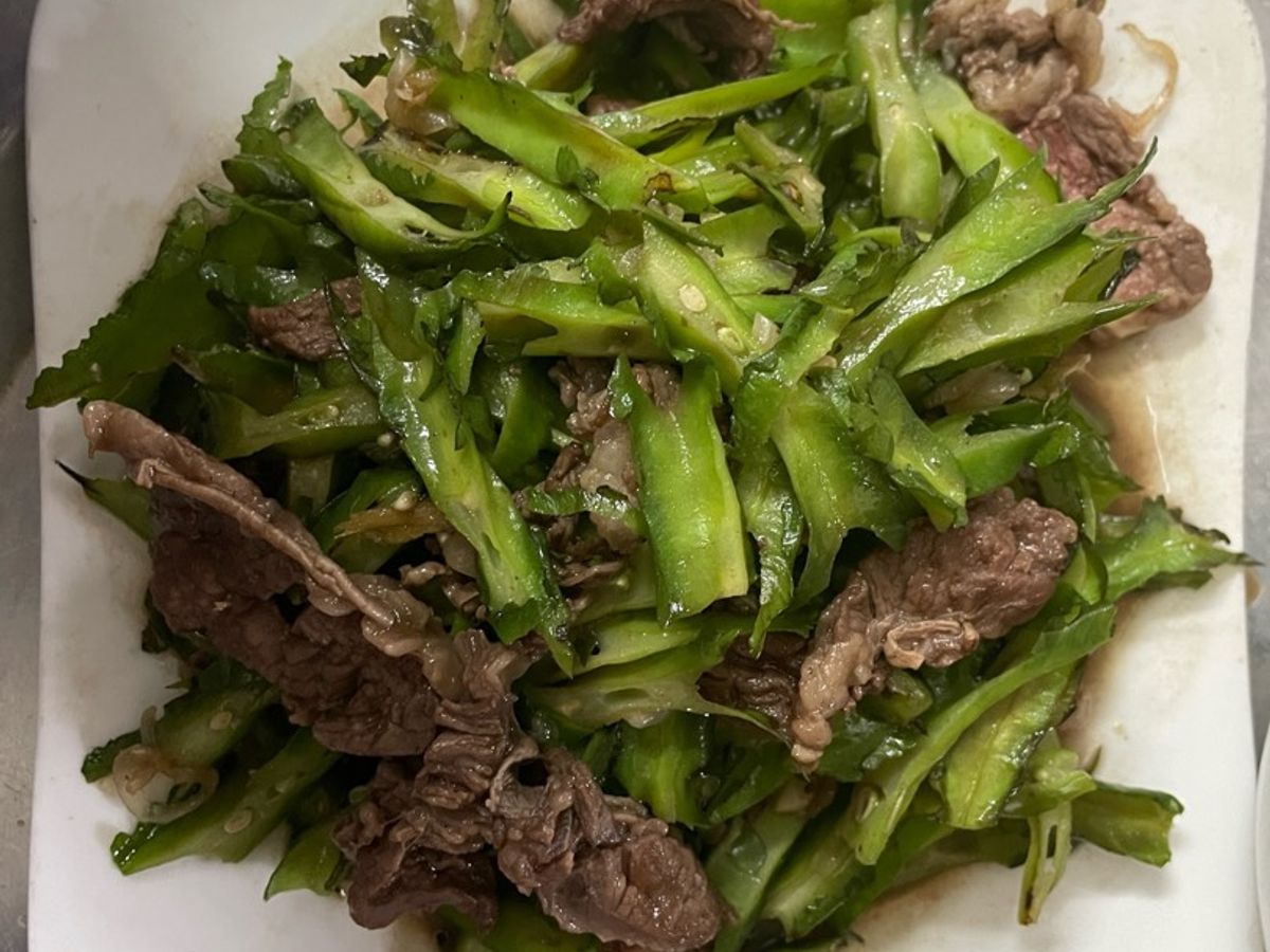 Đỗ xương rồng xào với thịt bò