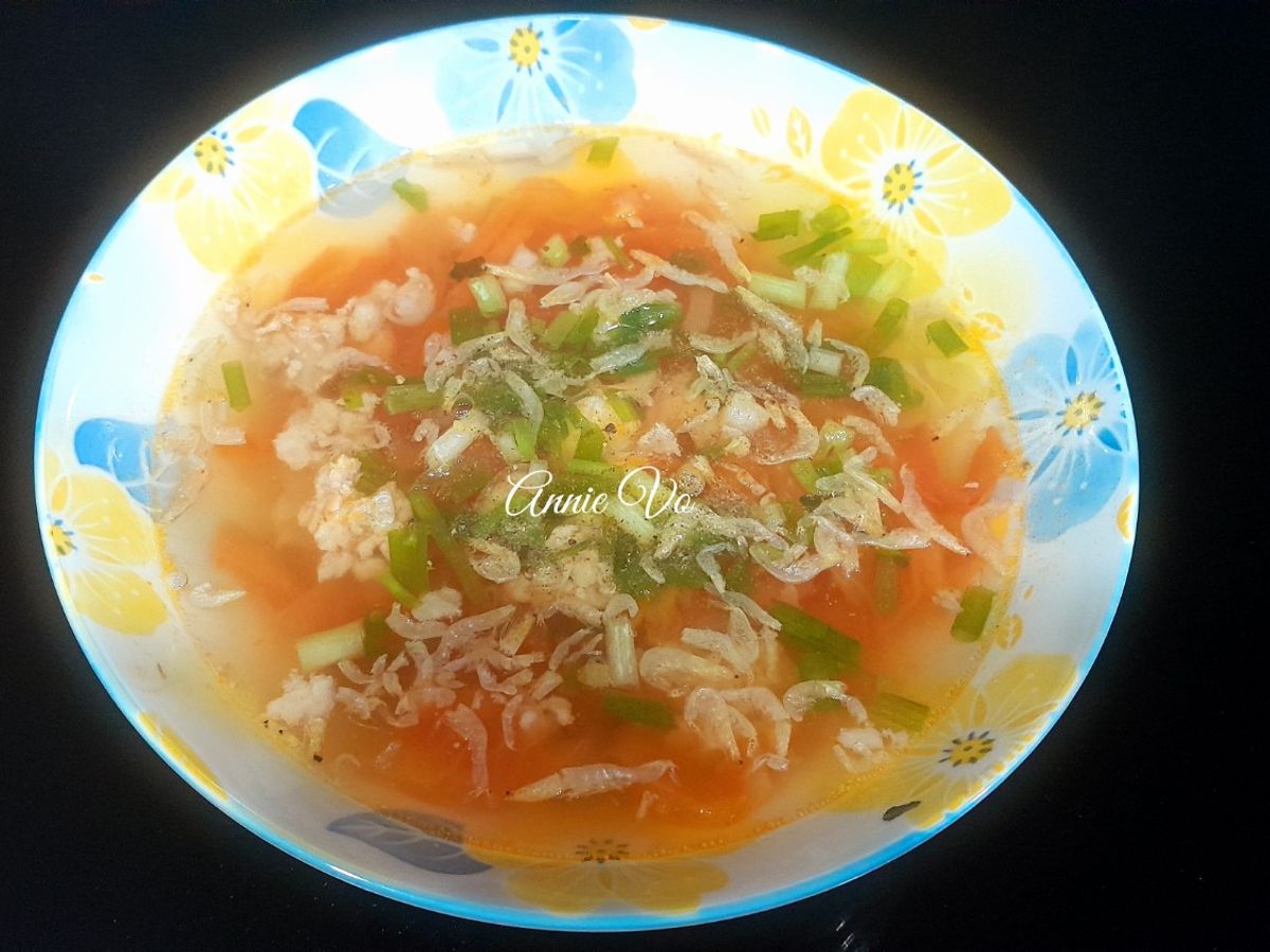 Canh cà chua thịt xay tép khô