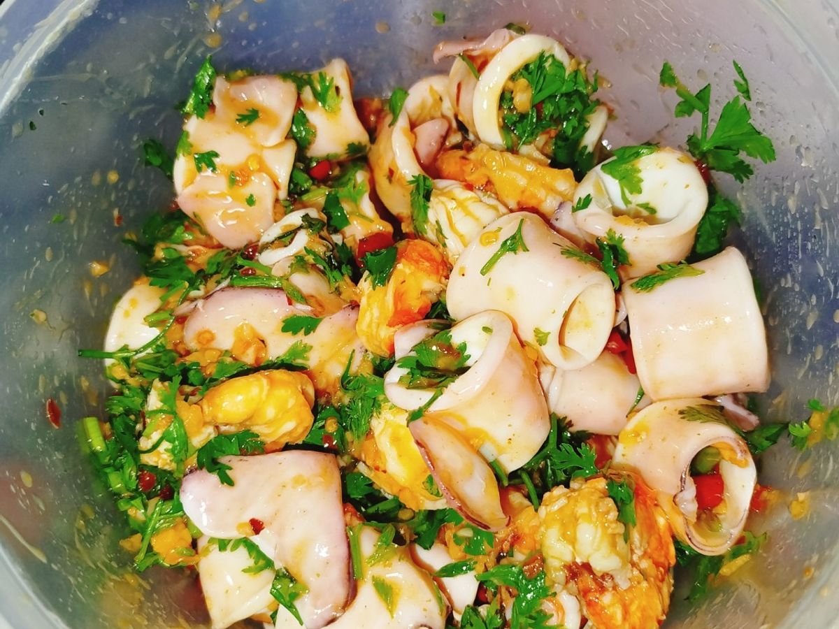 Hải sản ngâm cay