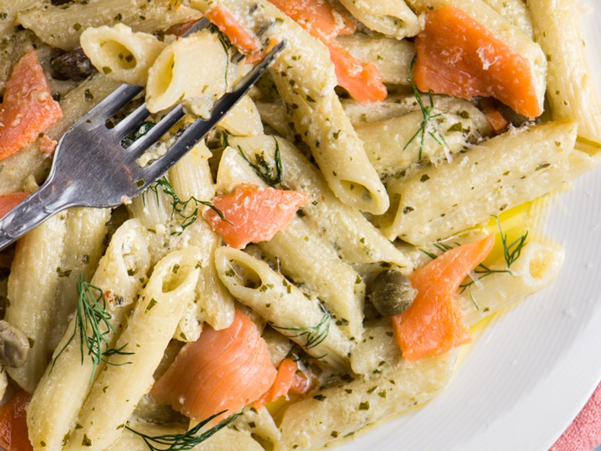 Mì Pesto & Cá Hồi Xông Khói - Creamy Pesto Penne with Smoked Salmon