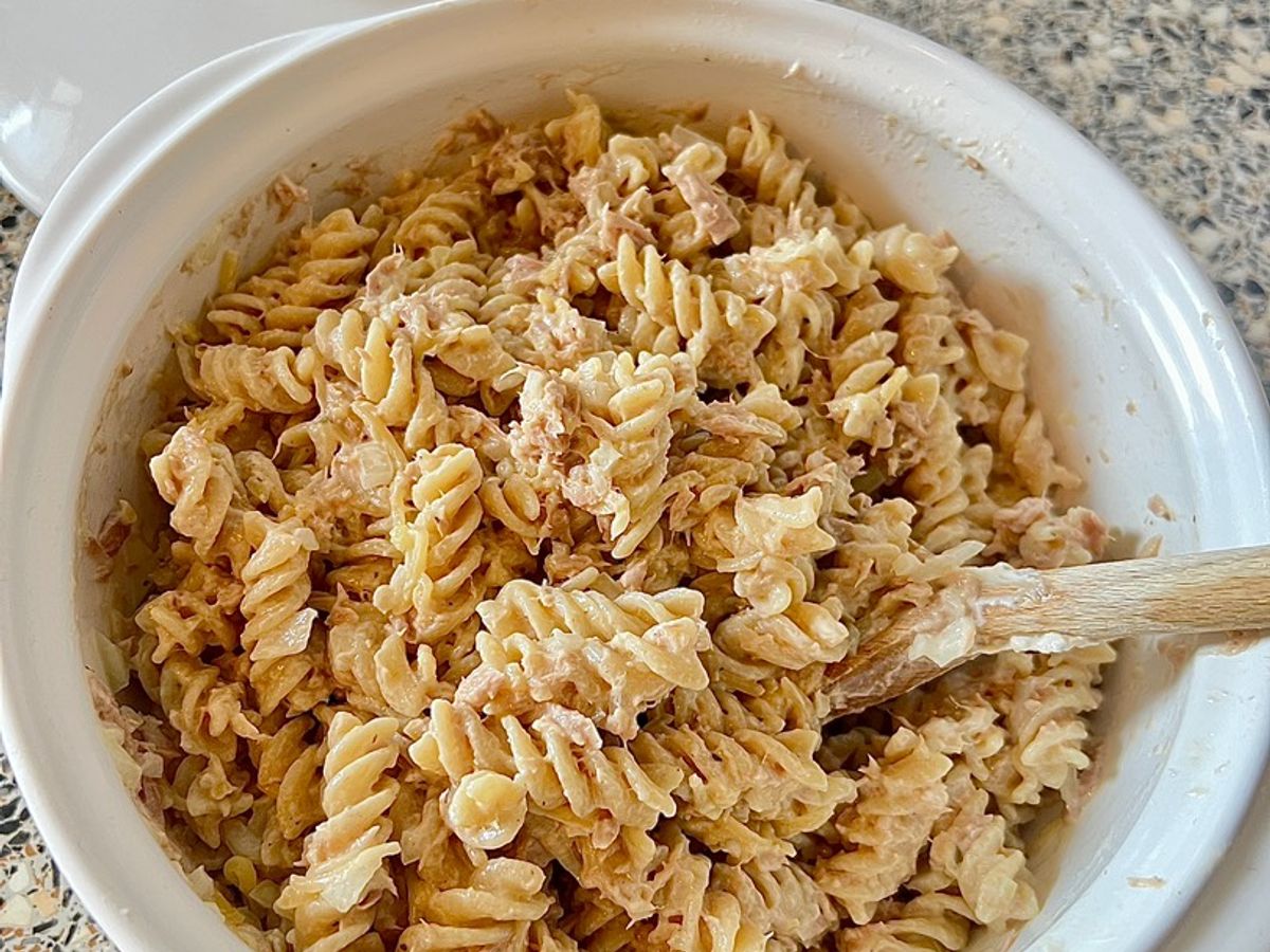 Pasta Phô Mai Kem Và Cá Ngừ