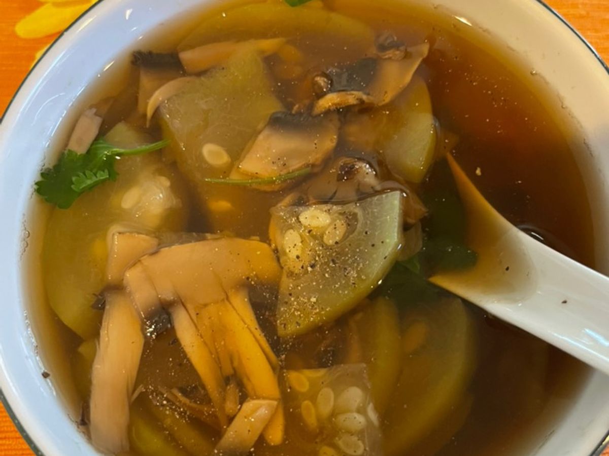 Canh Bầu nấu nấm