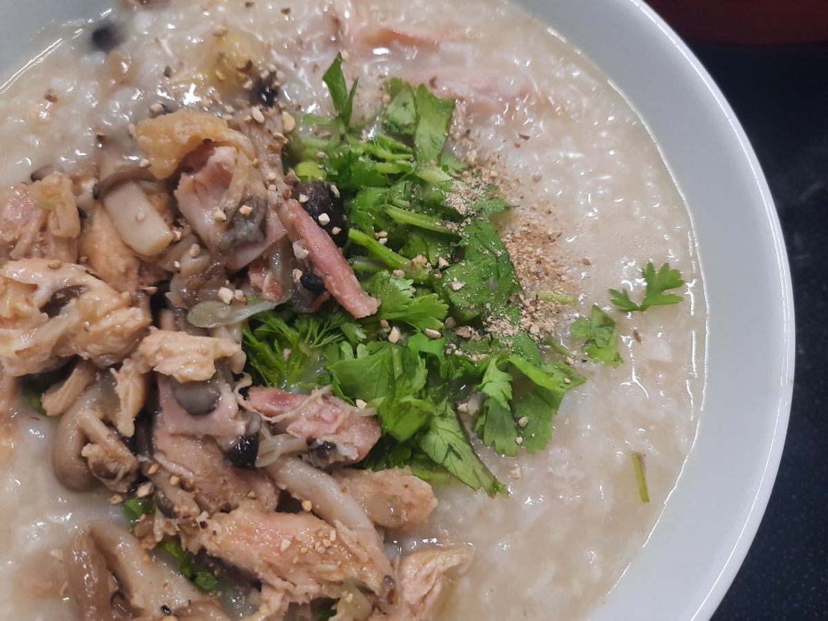 Cháo gà nấm