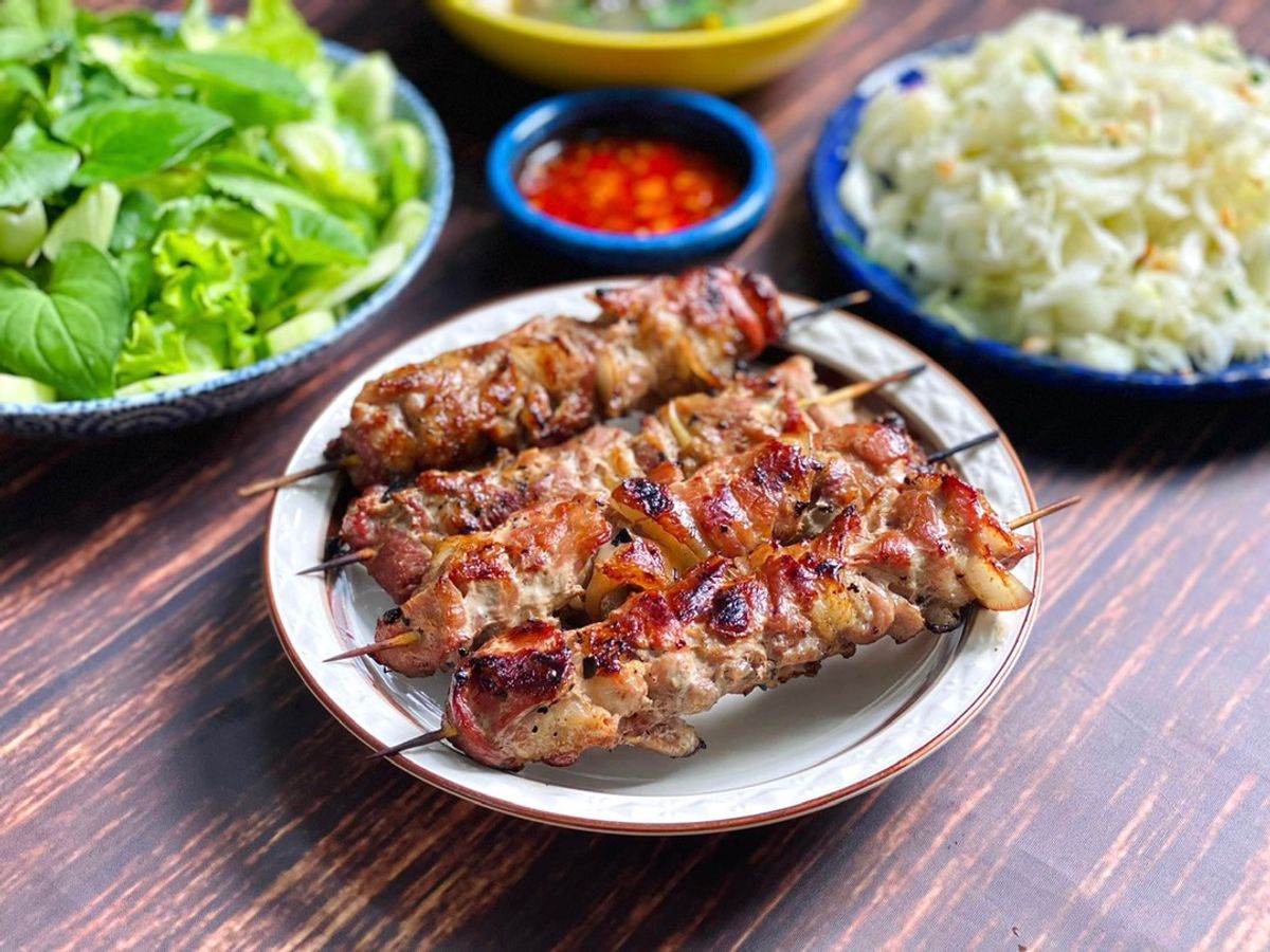 Thịt Heo Xiên Que Nướng Lá Chuối