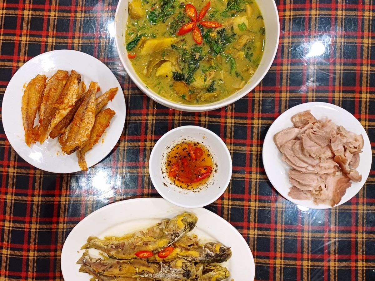 Mâm cơm gia đình #47