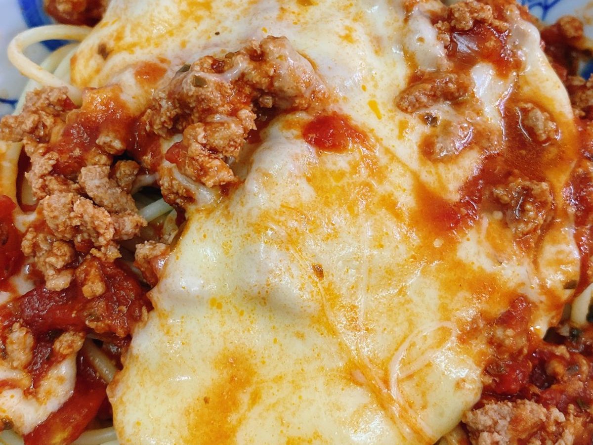Mì Ý Bò Bằm Phomai Mozzarella