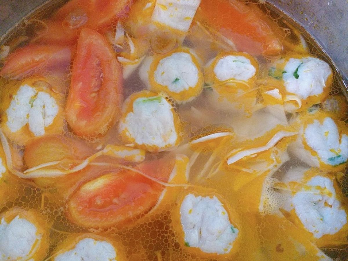 Canh chua chả cá thác lác