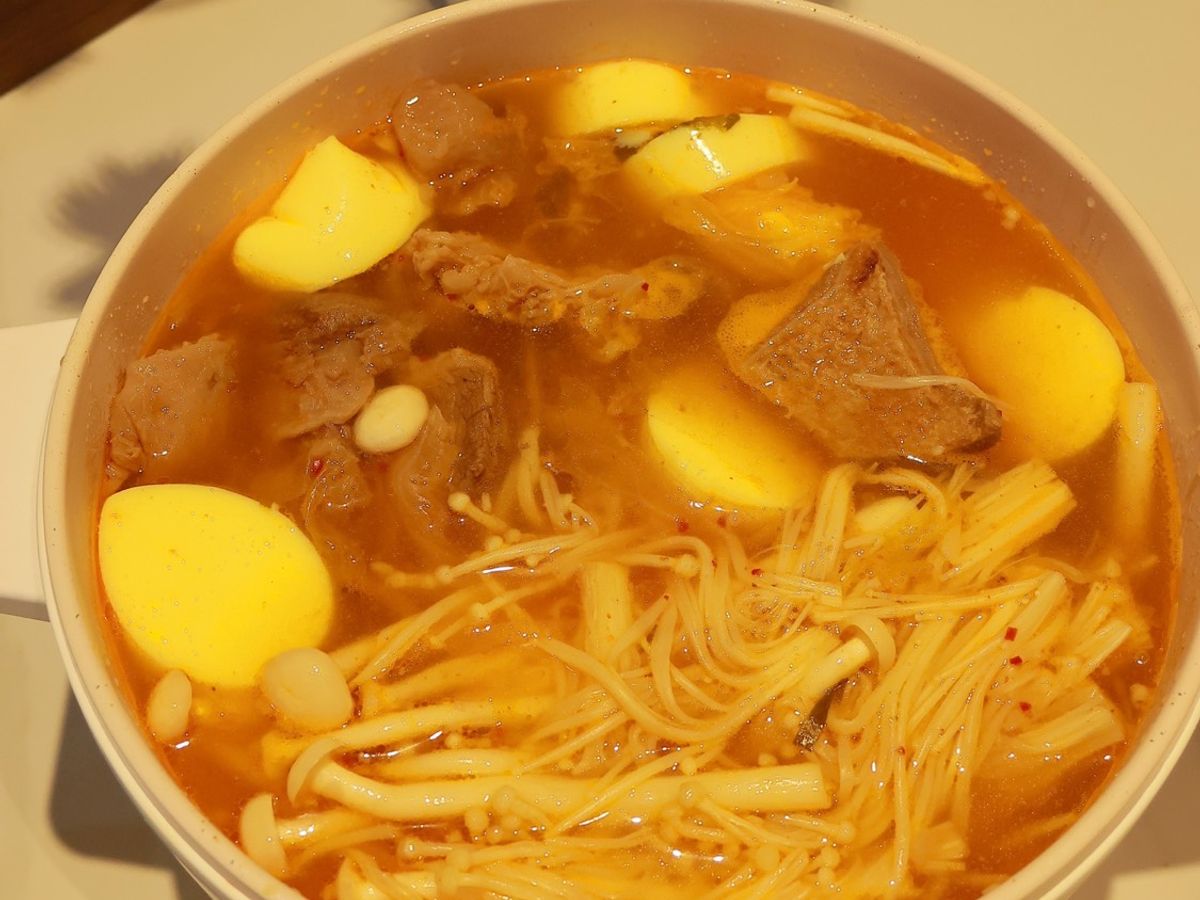 Canh thịt bò kim chi