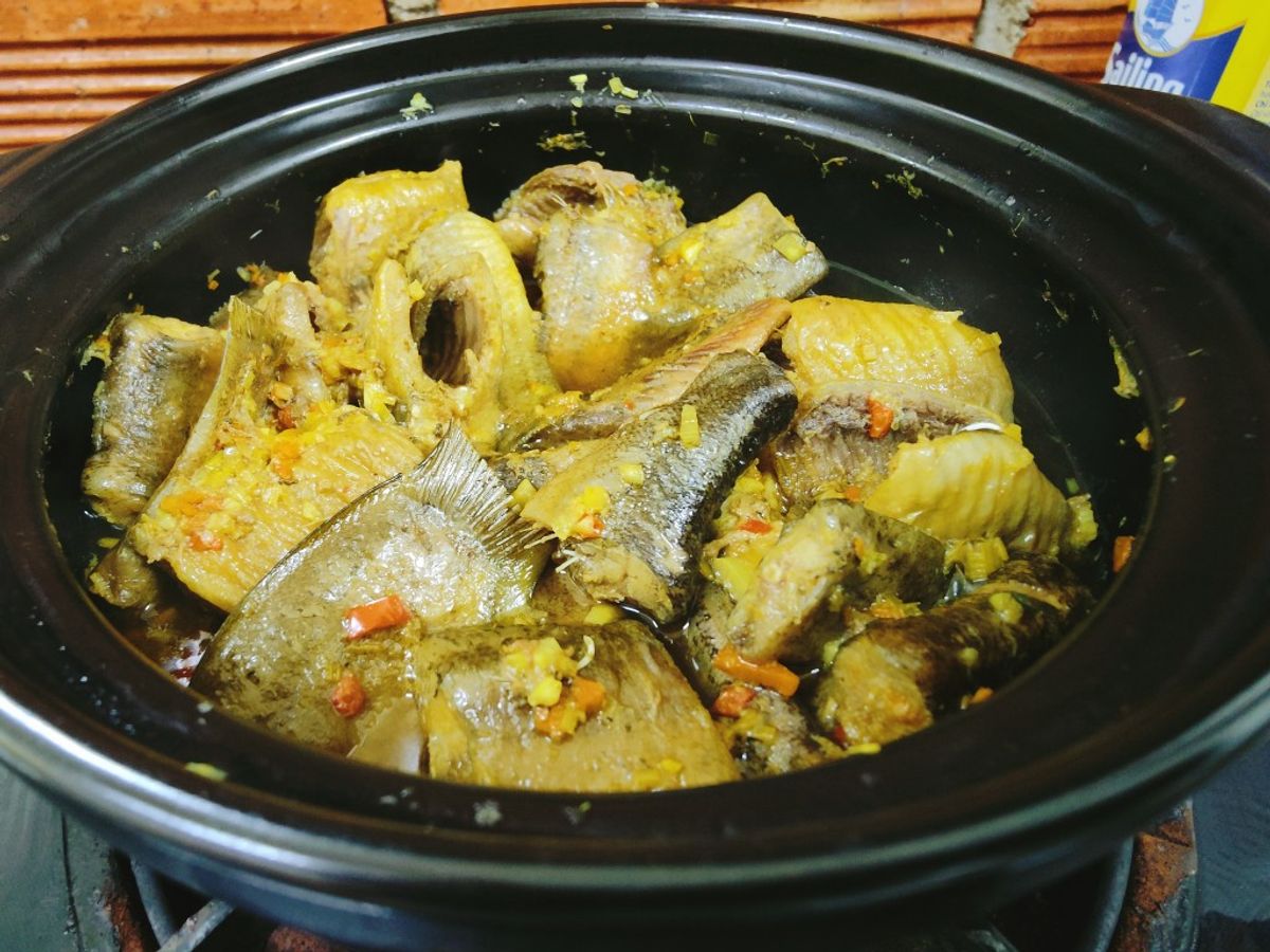 Cá chạch kho nghệ