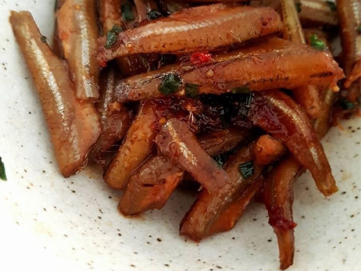 Cá lòng tong kho tiêu