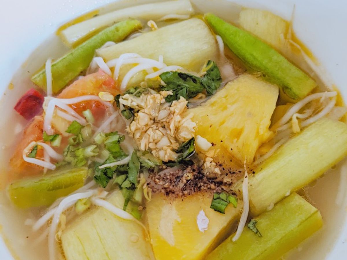 Canh chua cá Basa