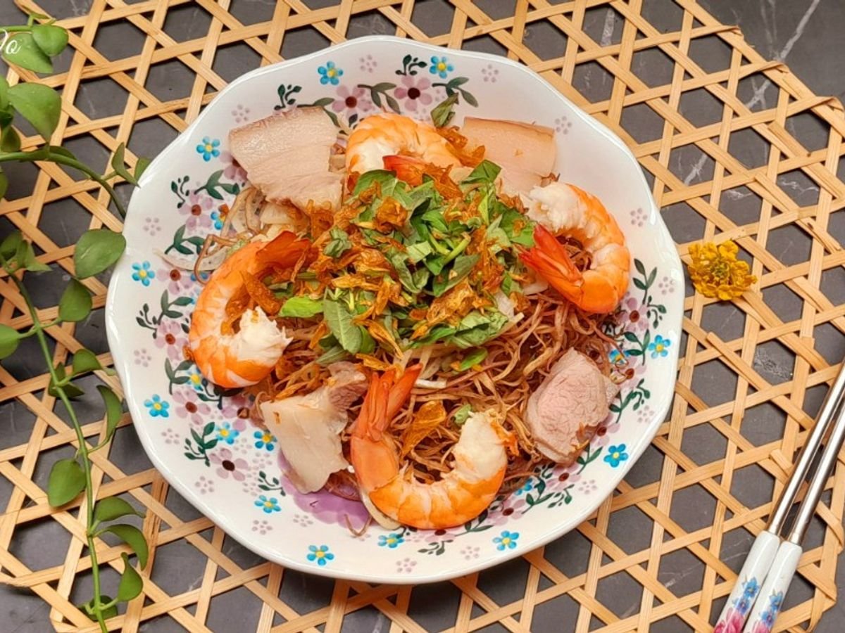 Gỏi hoa chuối tôm thịt