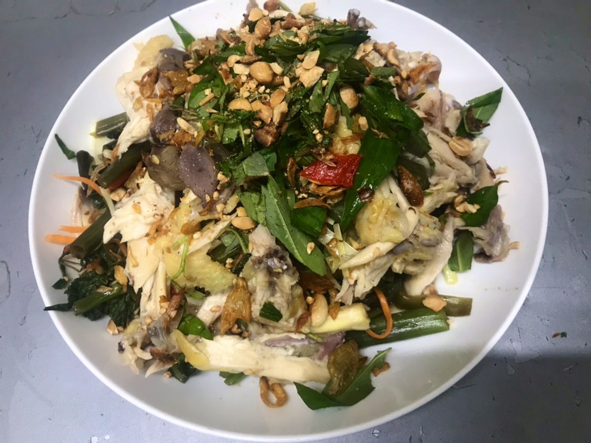 Gỏi rau muống gà xé phay
